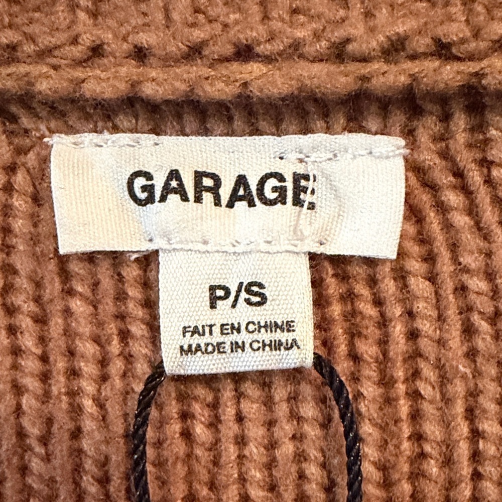 Garage Women's New P/S Brown Plaid Button Down V Neck Cropped Cardigan Sweater - Picture 4 of 10